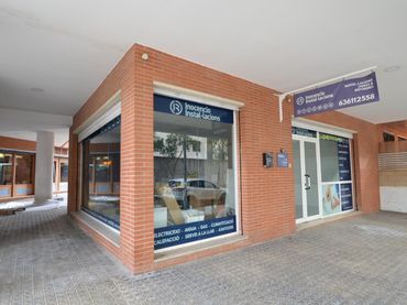 Local comercial de lloguer a Plaza de la Fàbrica Nova