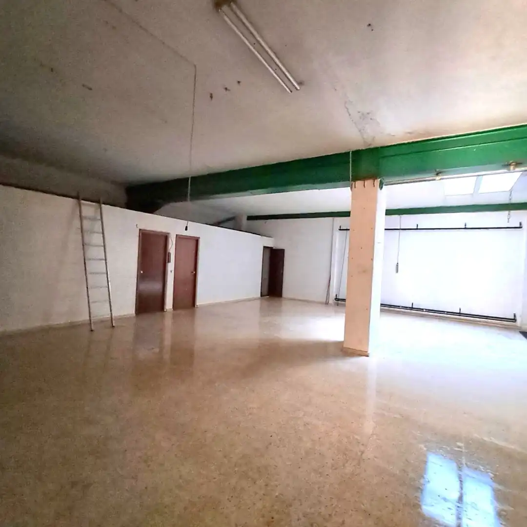 Local en venta en Valencia