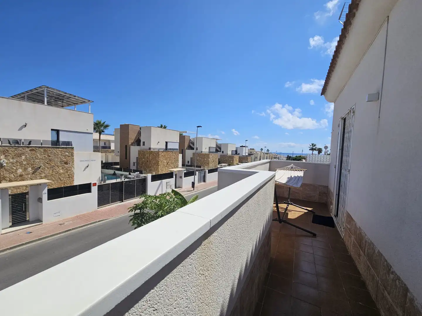 Vista exterior de Casa o chalet en venta en Torrevieja con Aire acondicionado, Jardín privado y Terraza
