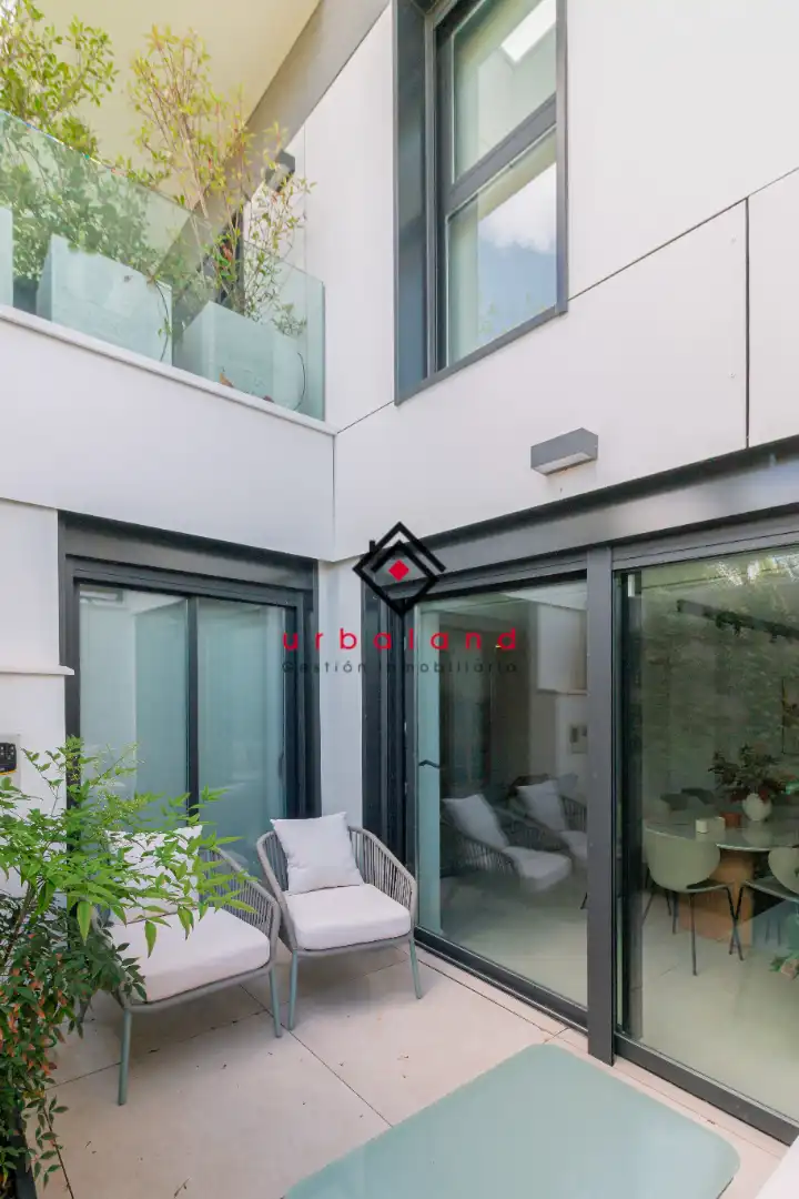 Semi-detached house with pool for sale in Calle de Cosme Damián Churruca, imagen 42
