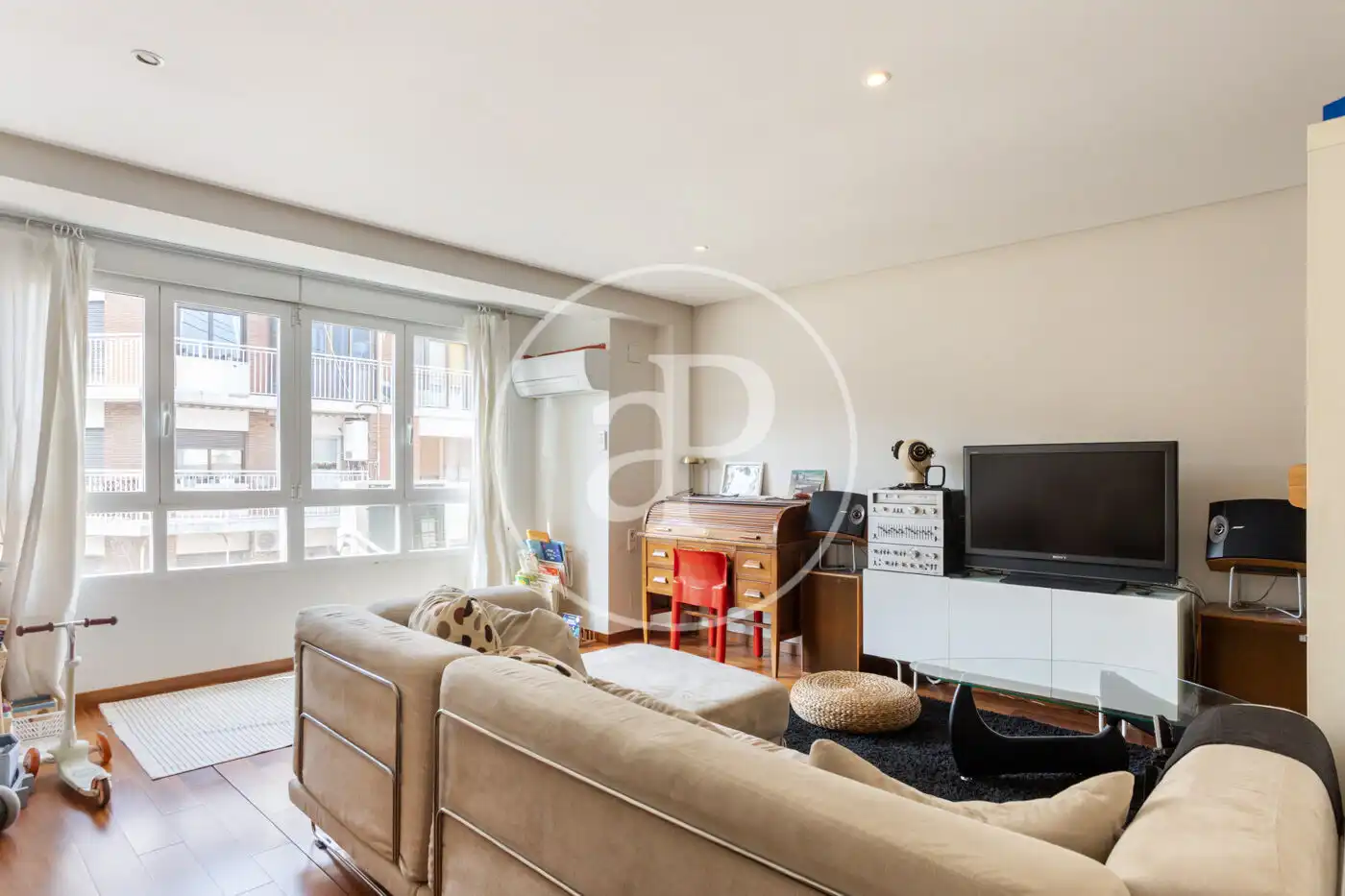 Flat with lift to rent in Carrer de Nicolás Estevanez, imagen 2