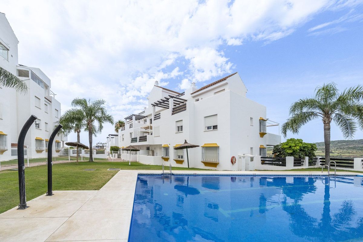 Exterior view of Apartment to rent in Estepona  with Private garden and Community pool