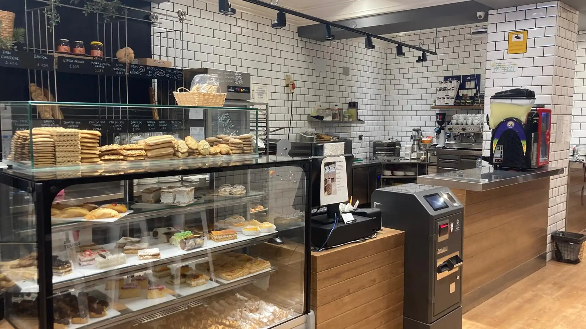 Local en traspaso en Centro - Plaza Mayor