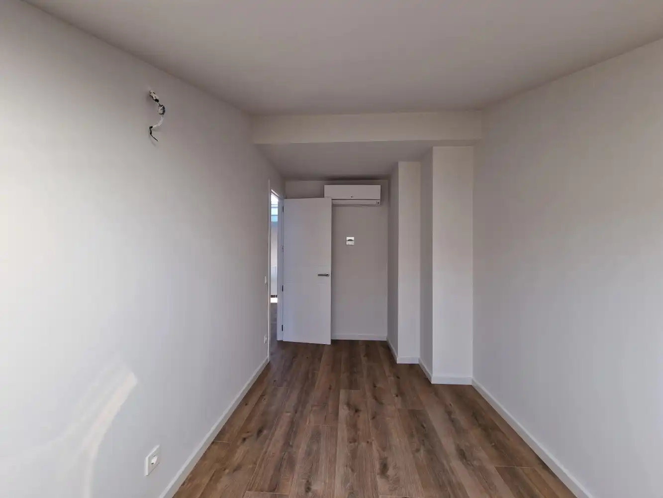 Bedroom of Attic for sale in Girona  with Air Conditioner, Heating and Terrace