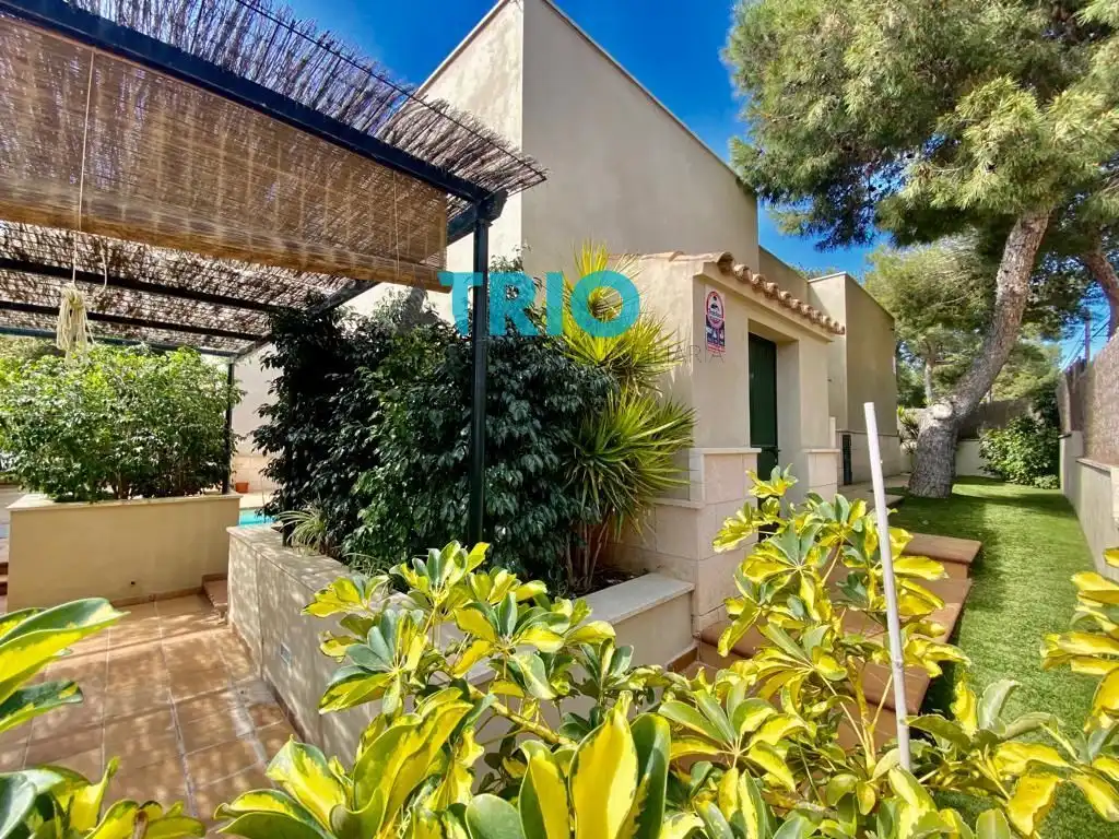 Garden of Houses for sale in Ses Salines  with Air Conditioner, Heating and Private garden
