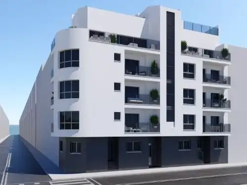 Vista exterior de Pis en venda en Torrevieja amb Balcó i Piscina comunitària