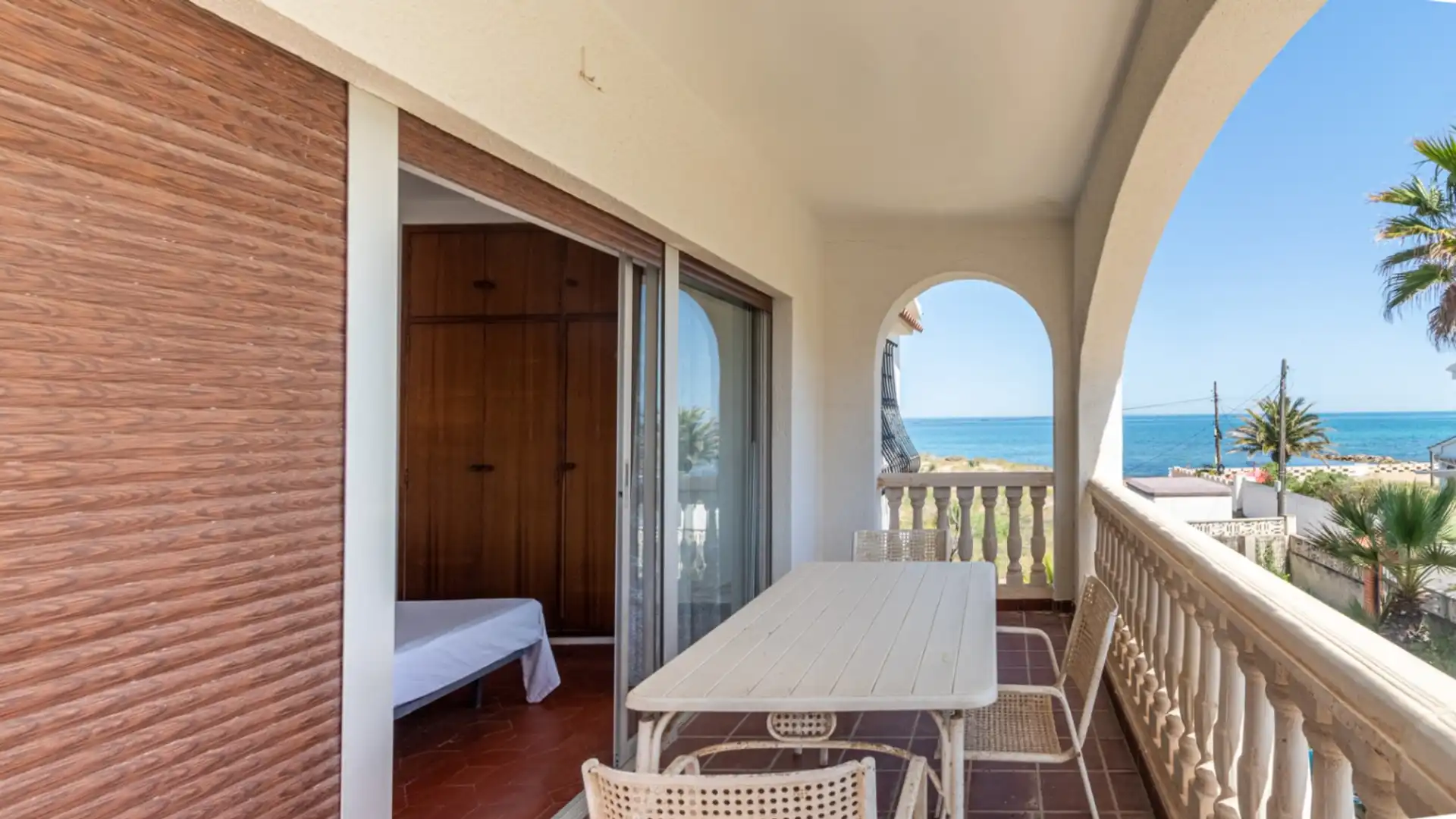 Schlafzimmer von Haus oder Chalet zum Verkauf in Dénia mit Klimaanlage, Heizung und Privatgarten