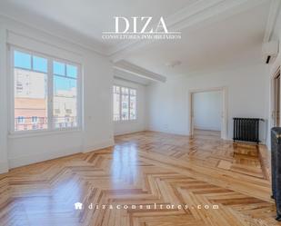 Exterior view of Flat to rent in  Madrid Capital  with Air Conditioner and Heating