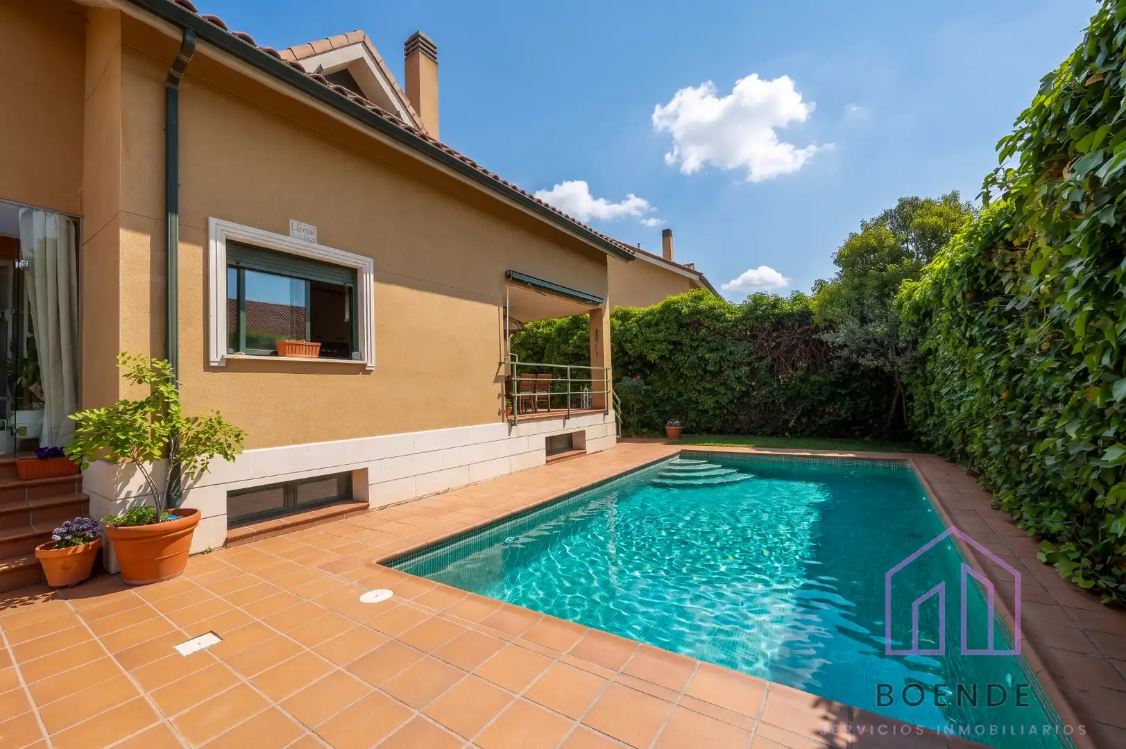 Piscina de Casa o xalet en venda en Rivas-Vaciamadrid amb Aire condicionat, Calefacció i Jardí privat