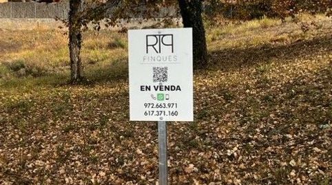 Venta parcela en Urbanización Mas Llunes.