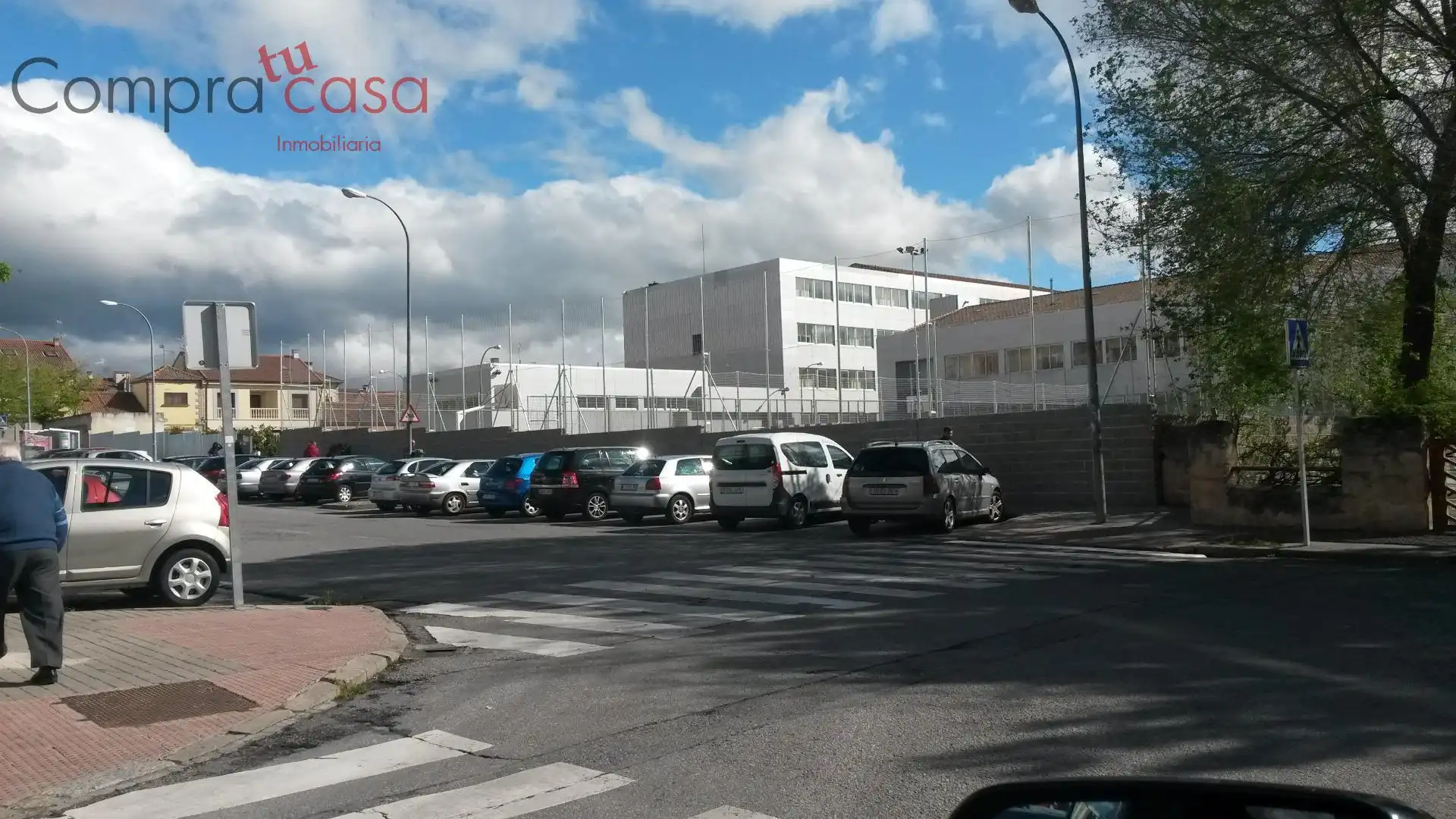 Vista exterior de Local en venda en Segovia