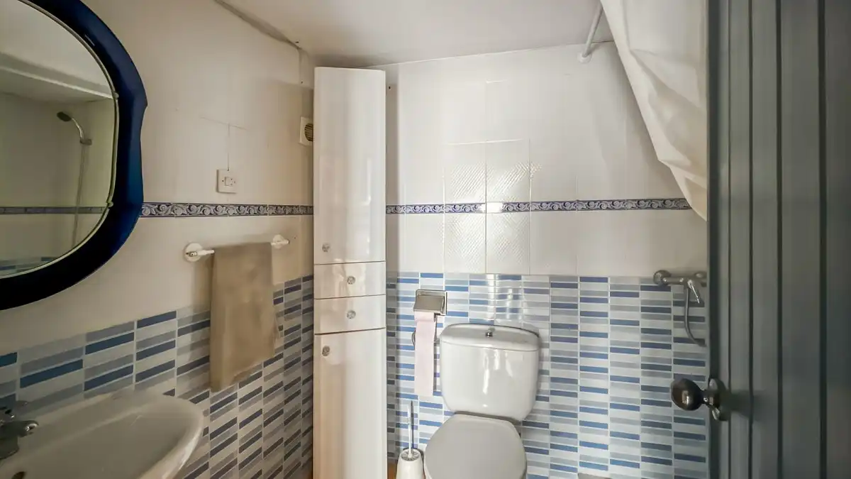 Bathroom of Detached homes for sale in Comares