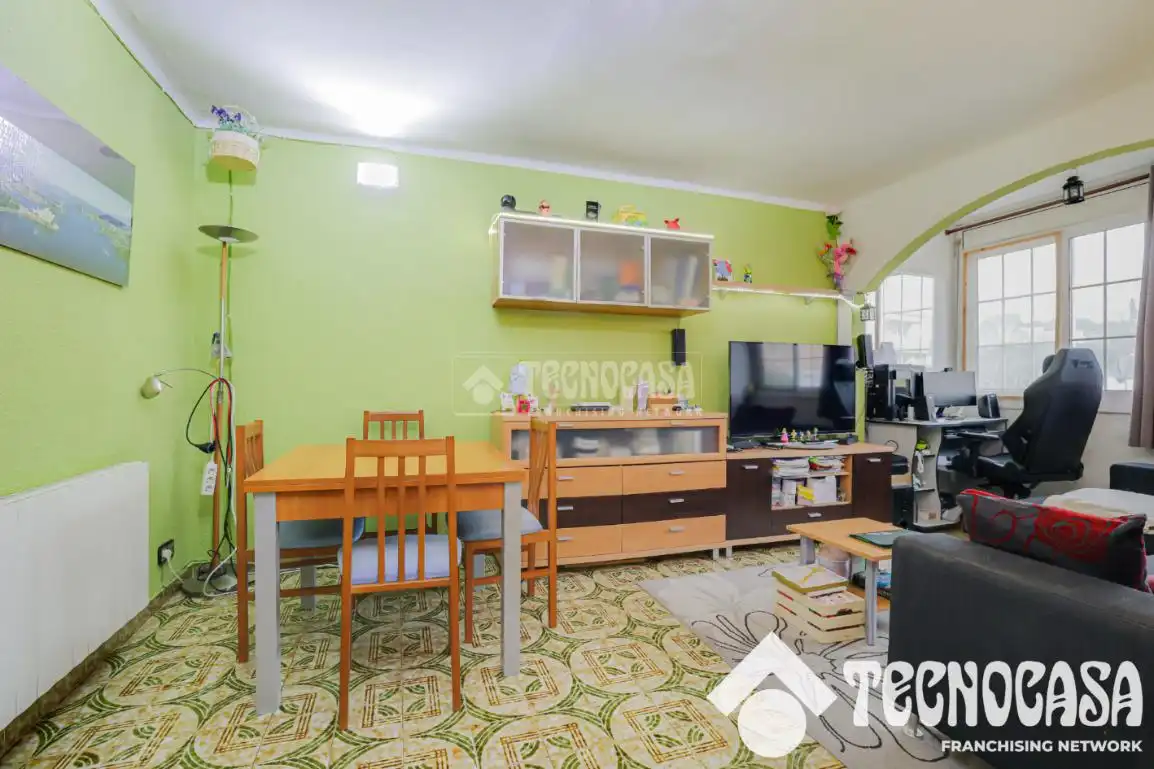 Living room of Flat for sale in Santa Coloma de Gramenet  with Heating