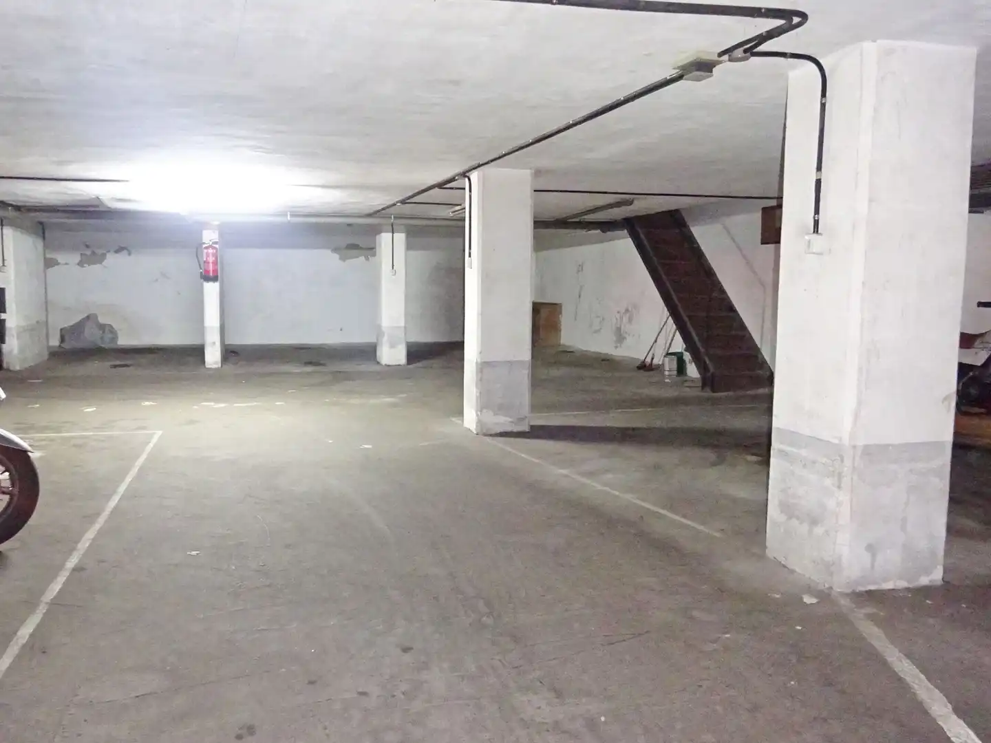 Garage zur Miete in N/A, Erialdea / Centro