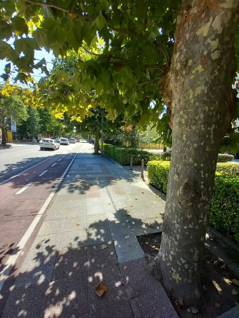Vista exterior de Piso en venta en Torrelavega  con Calefacción, Jardín privado y Trastero