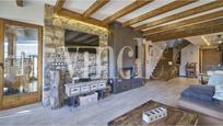 Living room of Single-family semi-detached for sale in Bellver de Cerdanya  with Heating, Private garden and Terrace