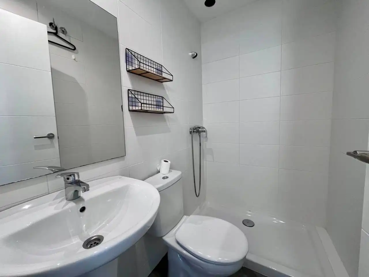 Flat with terrace to rent in Calle Raval, imagen 21