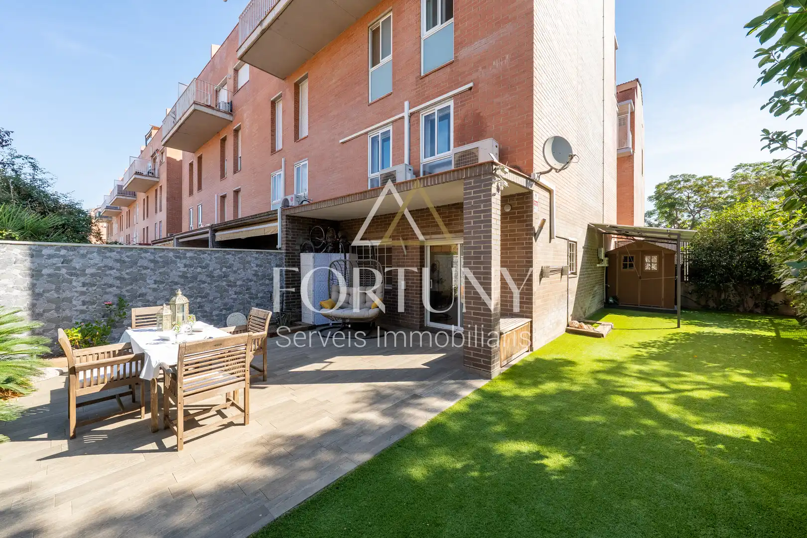 Vista exterior de Dúplex en venta en Llevant