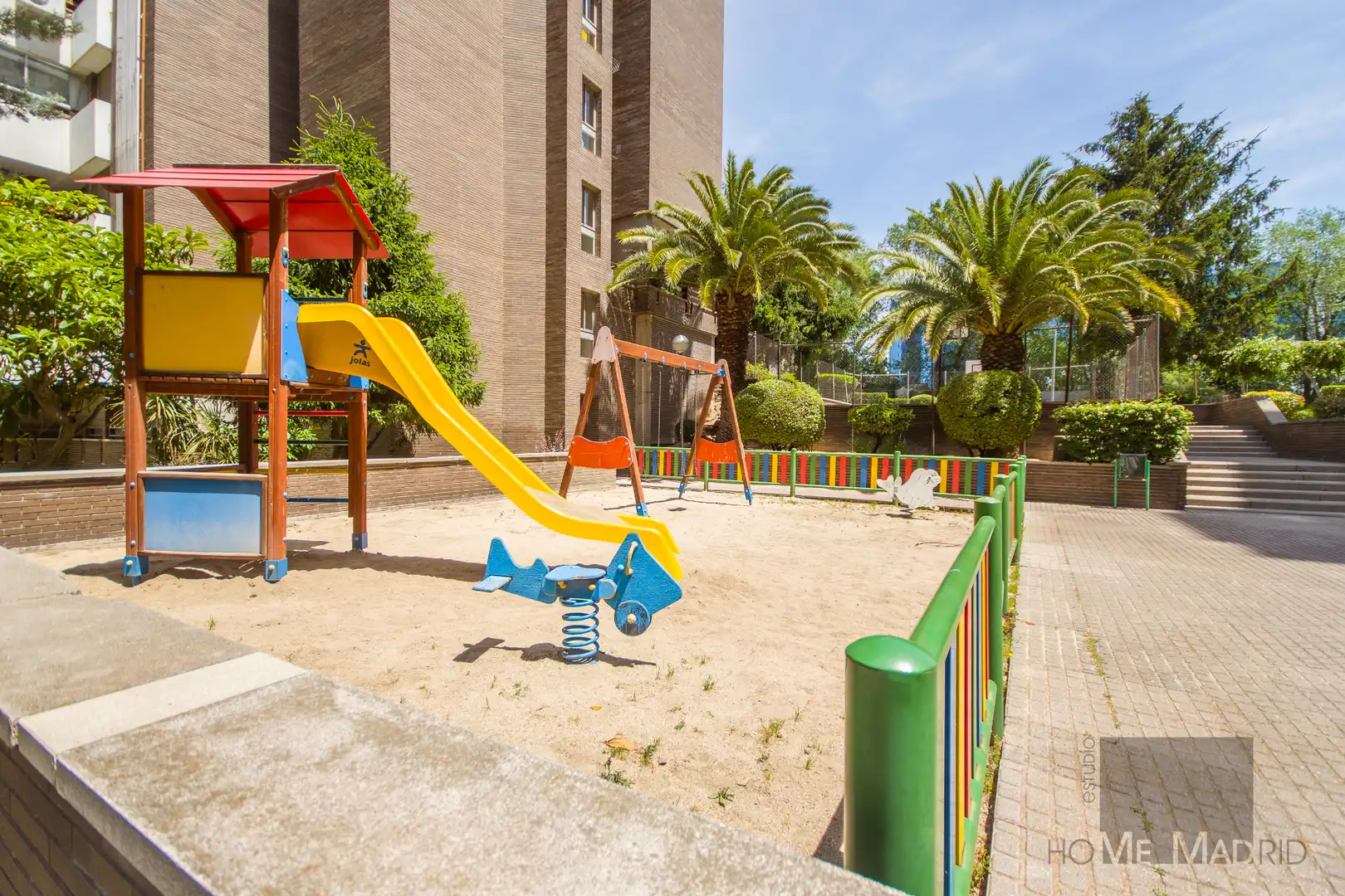 Parking of Flat for sale in Madrid  with Air Conditioner, Heating and Parquet flooring