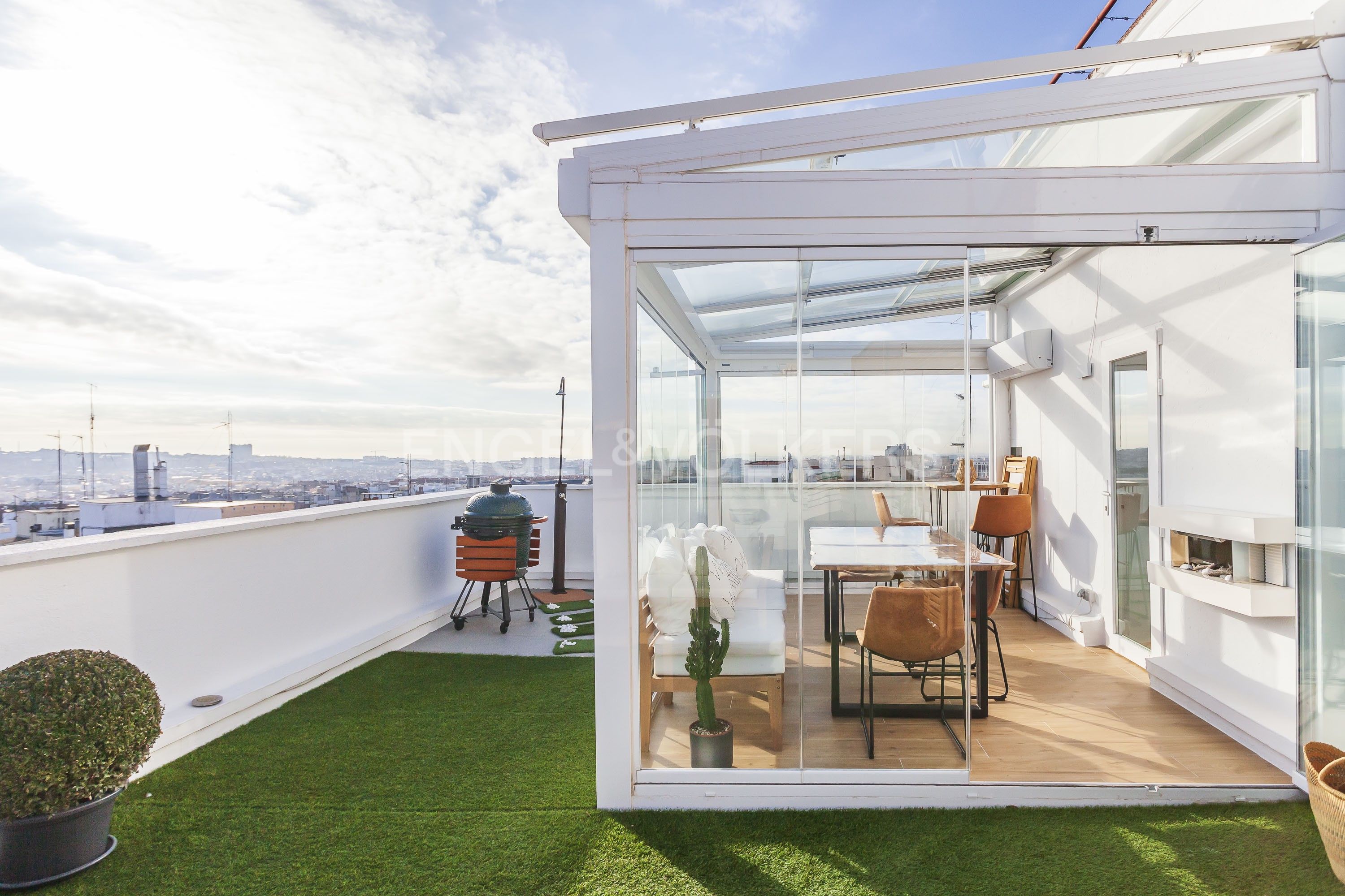 Terrace of Attic for sale in  Madrid Capital  with Air Conditioner, Heating and Terrace
