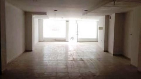 Foto 3 von Geschaftsraum zum Verkauf in Calle Gurugú, La Estación, Badajoz Capital