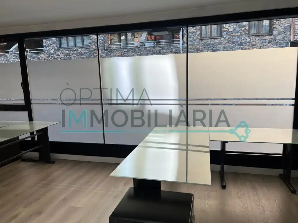 Business premises to rent in AD200, imagen 5