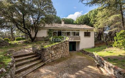 Vista exterior de Casa o xalet en venda en Galapagar amb Calefacció, Jardí privat i Piscina