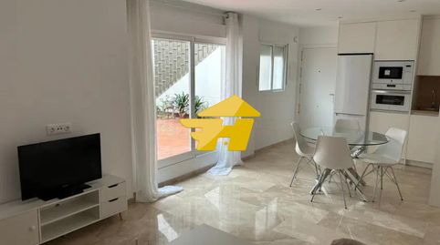 Foto 2 de Piso de alquiler en Calle del Doce de Octubre, Zona Centro, Córdoba Capital