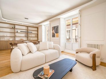 Piso con ascensor en venta en C. del Molino de Viento