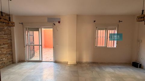 Foto 4 de Casa adosada en venta en Calle Verdiales, 7, Bollullos de la Mitación, Sevilla