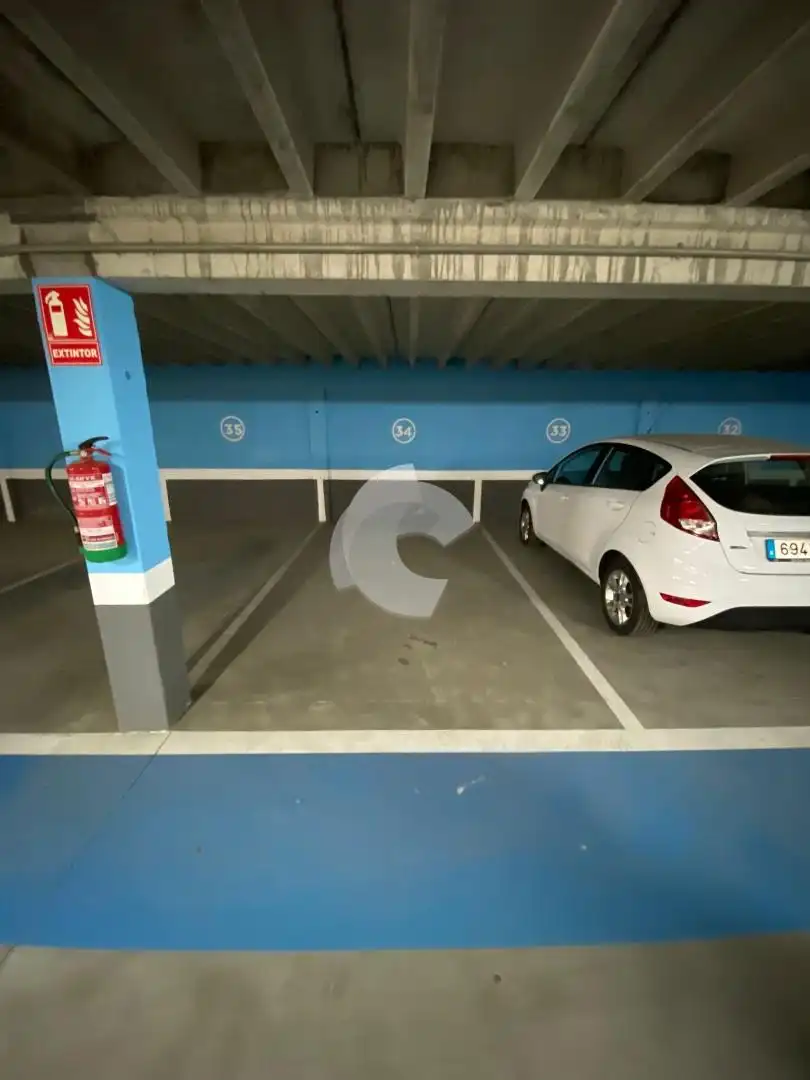 Parking de Piso en venta en Ourense Capital  con Aire acondicionado, Calefacción y Terraza