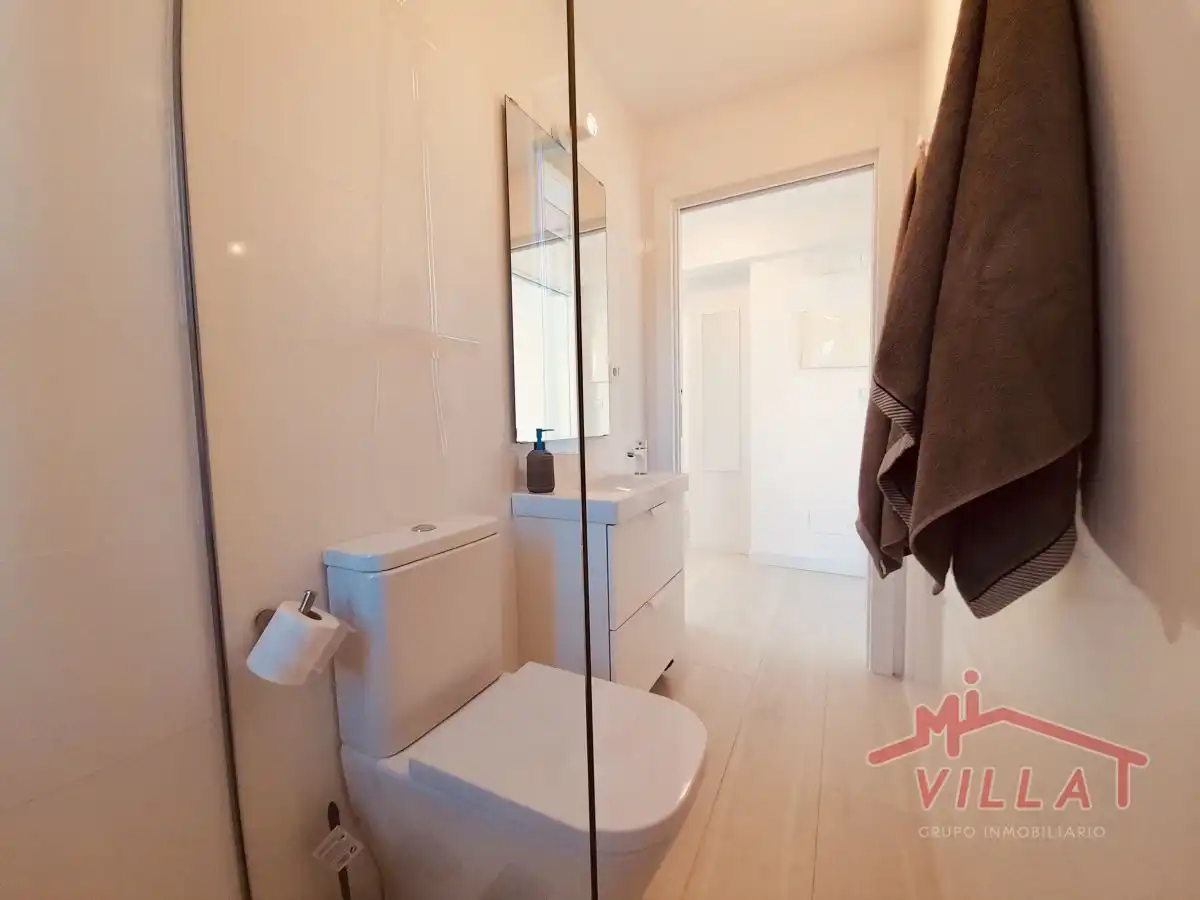 Badezimmer von Wohnung zur Miete in Laredo mit Heizung und Möbliert