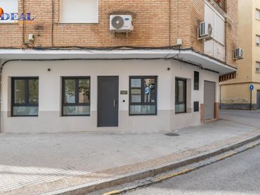 Pis amb ascensor en venda a Plaza FONTIVEROS 4