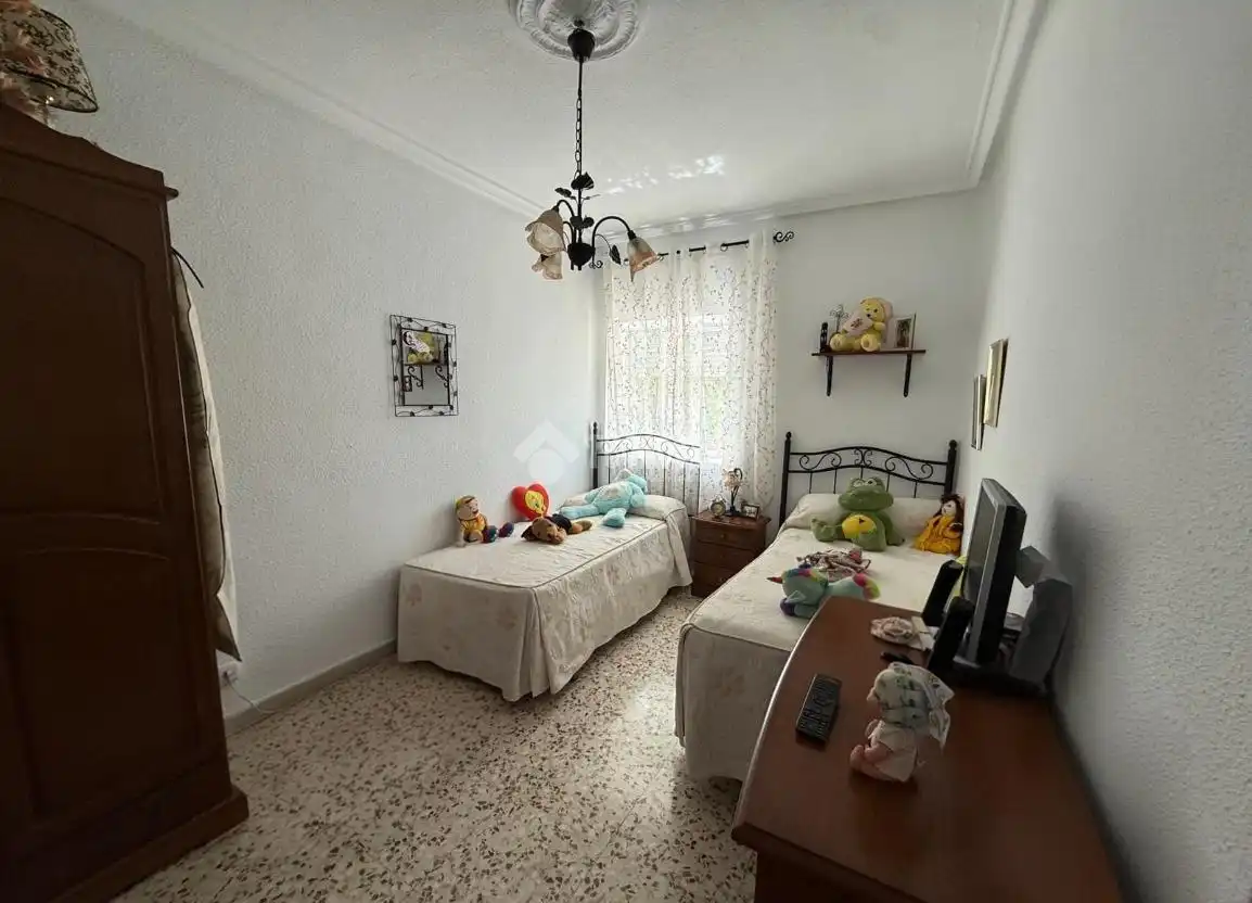 Sala d'estar de Casa adosada en venda en Campillo de Arenas