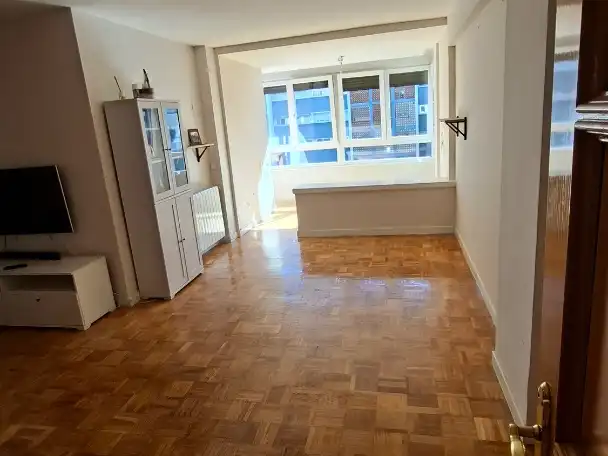Sala d'estar de Pis en venda en  Madrid Capital amb Terrassa