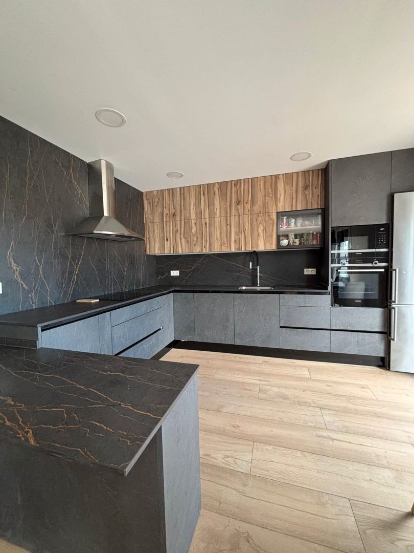Kitchen of Apartment for sale in Burgos Capital  with Heating, Parquet flooring and Terrace