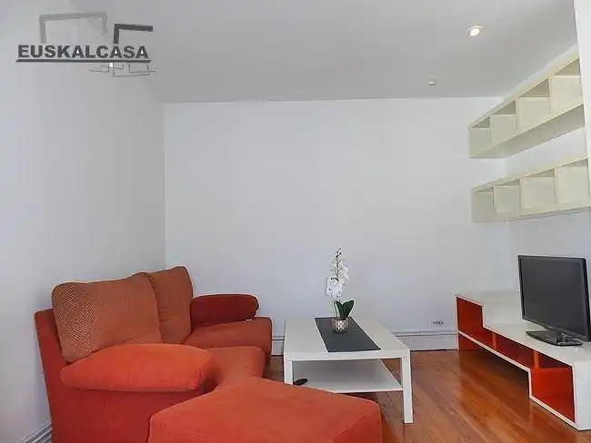 Sala de estar de Piso en venta en Bilbao  con Calefacción y Balcón