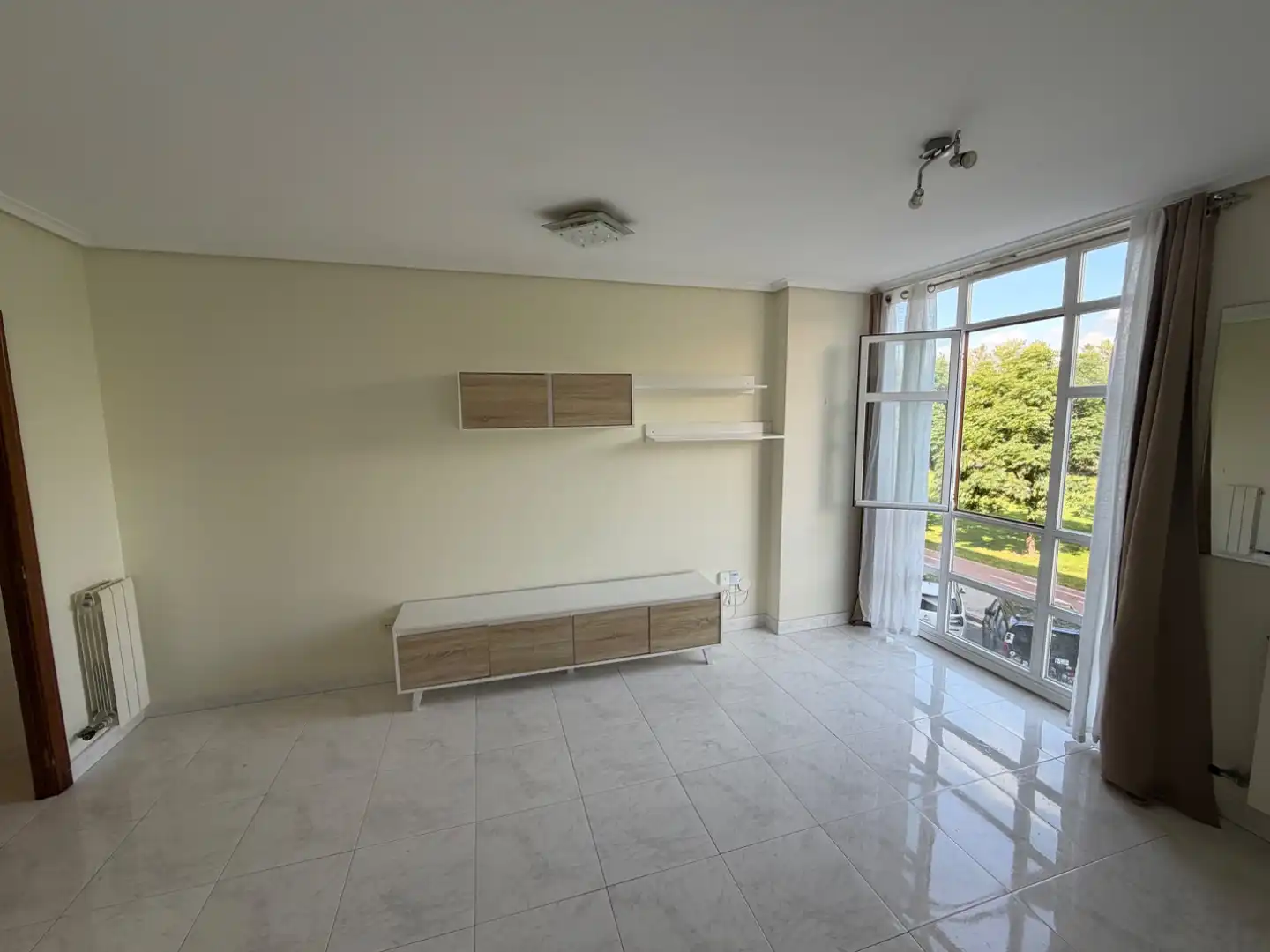 Sala d'estar de Estudi en venda en Universidad