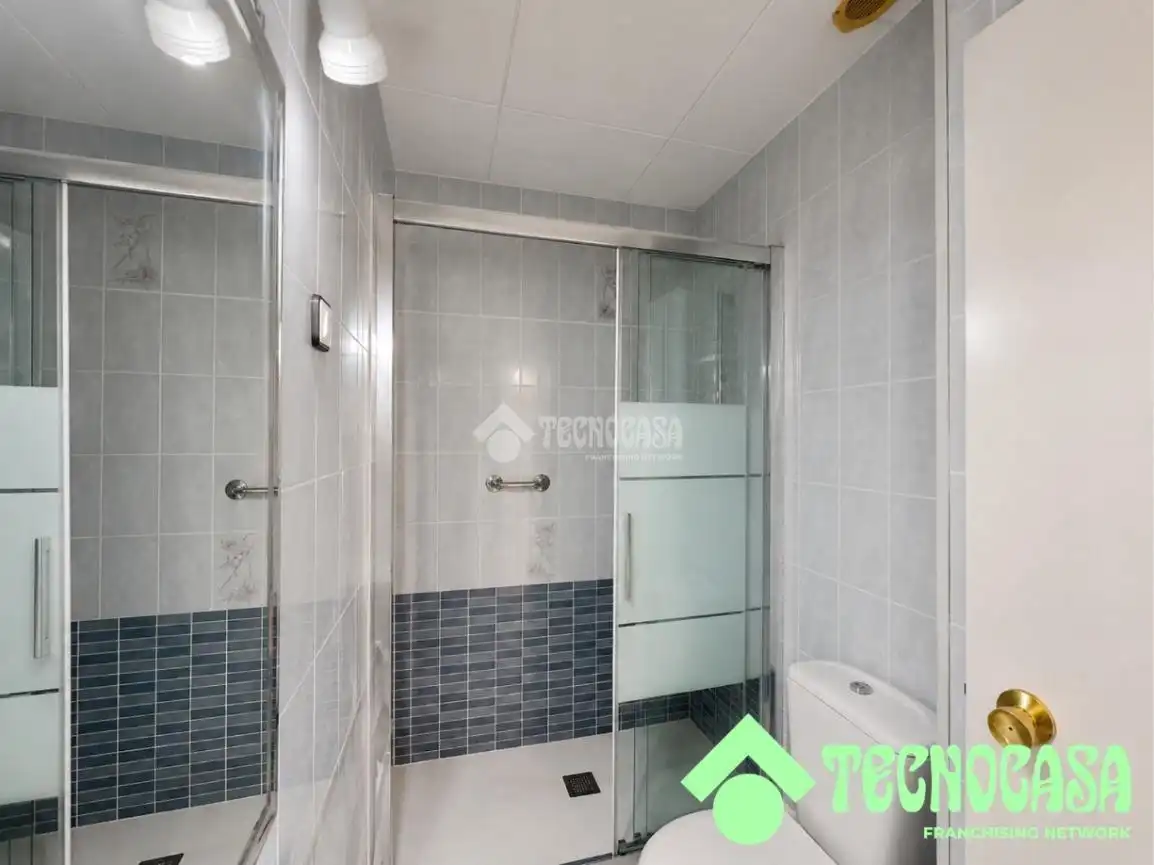 Baño de Piso en venta en Barcelona con Aire acondicionado y Calefacción