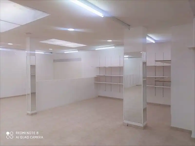 Local comercial en venta en Valdepeñas, imagen 4