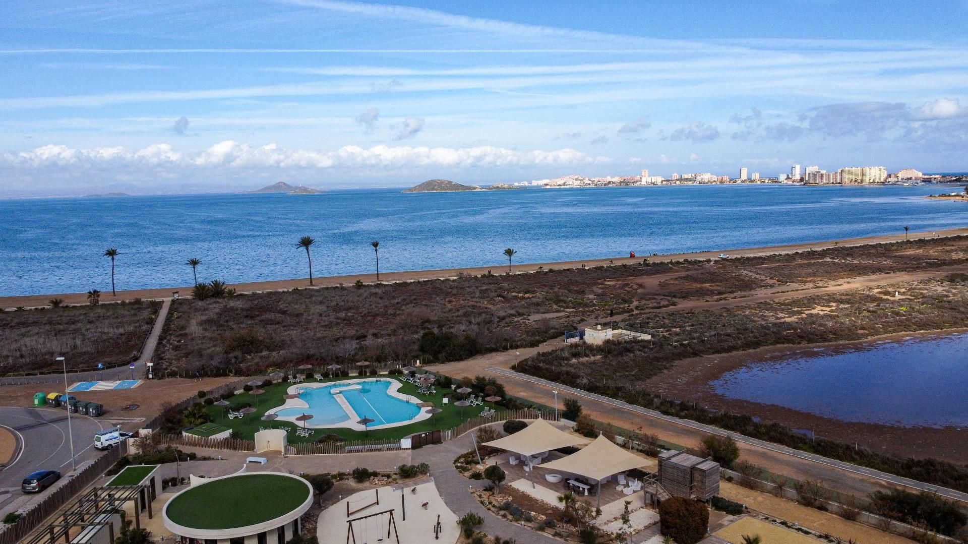 Piscina de Pis en venda en Cartagena amb Aire condicionat, Calefacció i Jardí privat