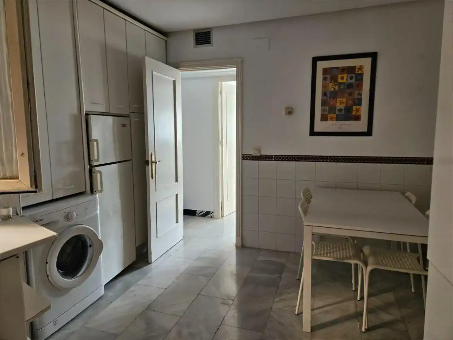 Cuina de Pis en venda en San Juan de Aznalfarache amb Aire condicionat i Piscina