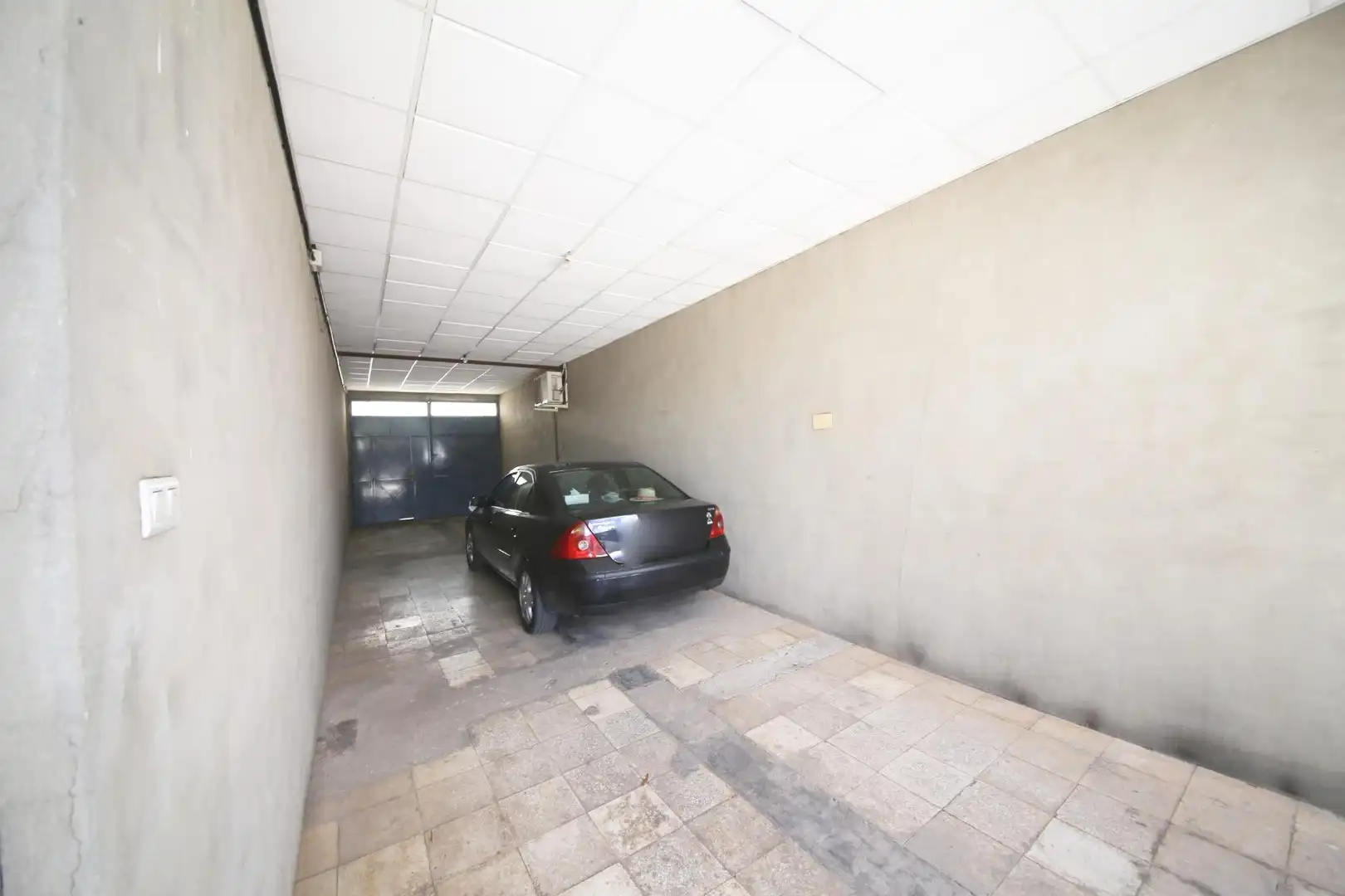 Parking de Casa o chalet en venta en Tomelloso con Aire acondicionado, Jardín privado y Trastero