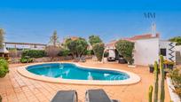 Piscina de Casa o xalet en venda en Sant Lluís amb Aire condicionat, Jardí privat i Terrassa