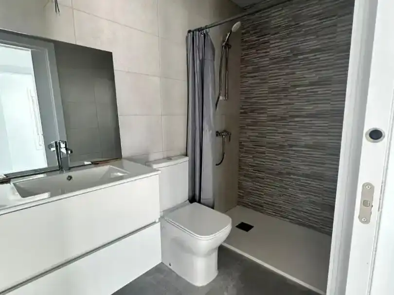 Baño de Piso en venta en Conil de la Frontera con Balcón