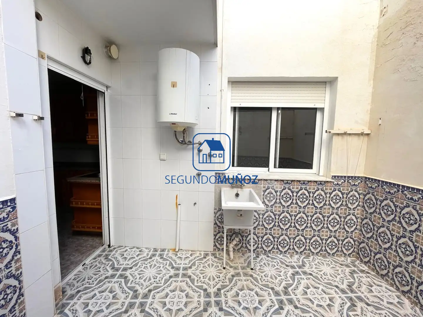 Vista exterior de Piso en venta en Mazarrón