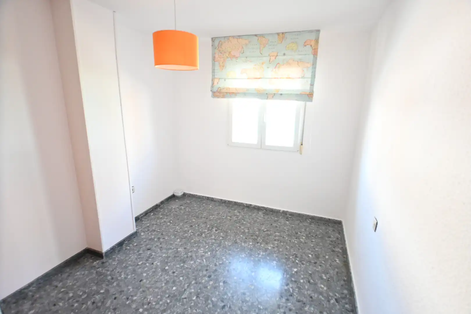 Habitación de Casa adosada en venta en Churriana de la Vega con Aire acondicionado, Terraza y Trastero