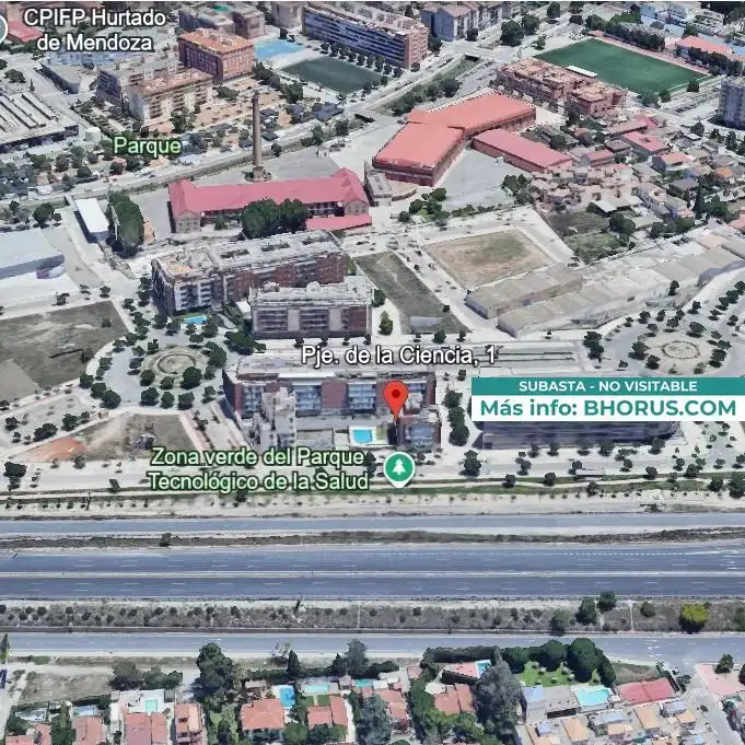 Vista exterior de Pis en venda en Armilla amb Jardí privat i Piscina