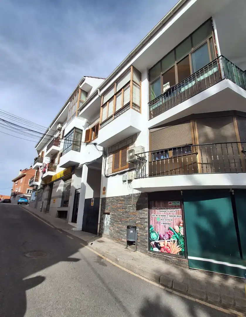Vista exterior de Pis en venda en Soto del Real amb Calefacció, Parquet i Terrassa