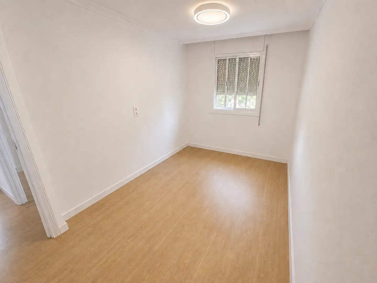 Dormitori de Pis en venda en Sant Boi de Llobregat amb Aire condicionat, Parquet i Forn